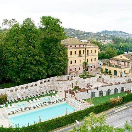 Hotel Corte Dei Tini 테라모 외부 사진