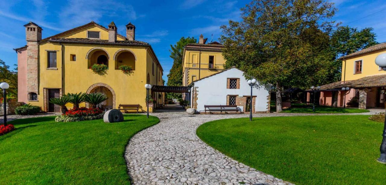 Hotel Corte Dei Tini 테라모 외부 사진